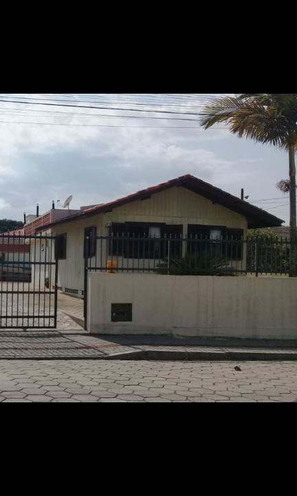 Morrinhos House | CASA BOMBINHAS
