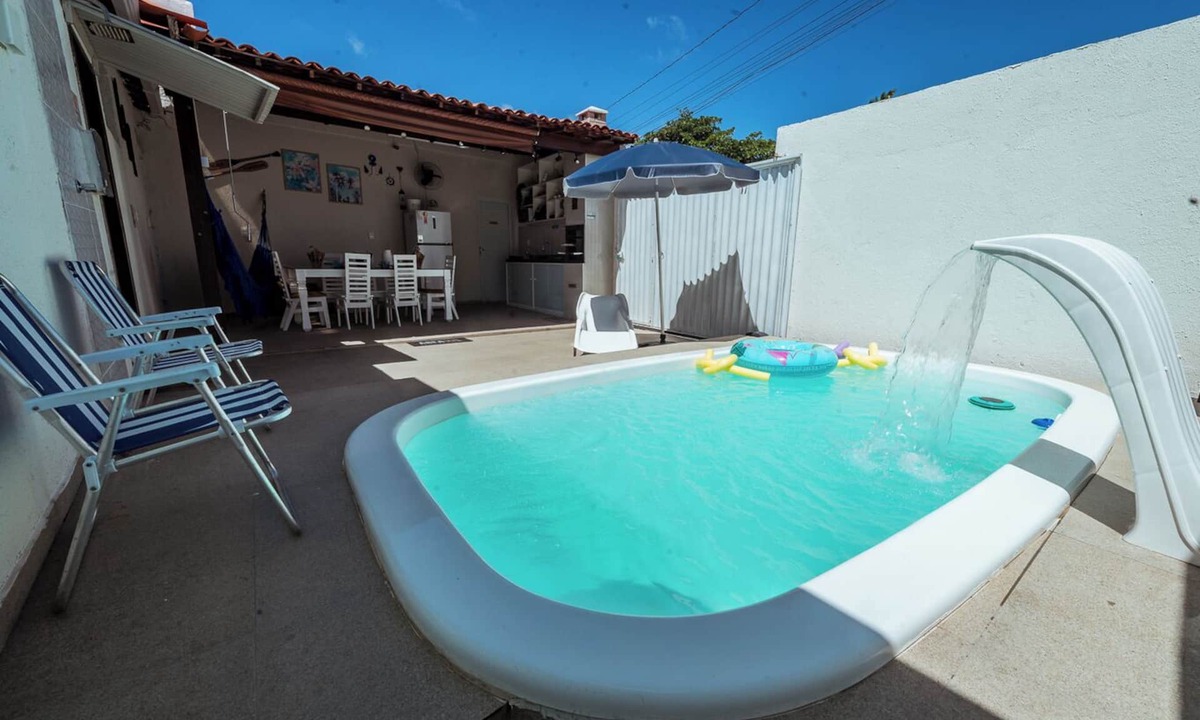 Ponta de Matos House | Casa c 4 suítes, Piscina, Churrasqueira e Garagem
