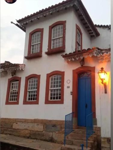 Tejuco House | Casa Calêndula