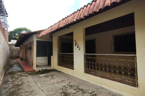 Belem House | Casa Chapéu Virado