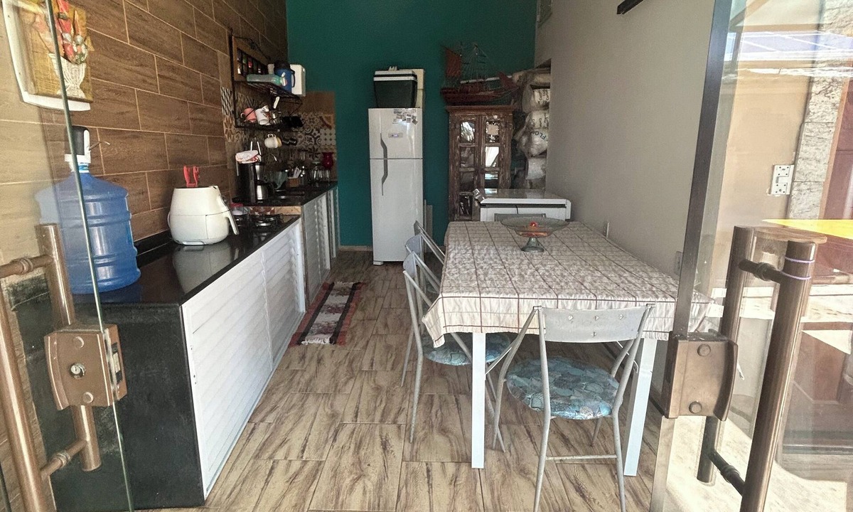 Rasa House | Casa com 3 Suites e com Cozinha e Quintal com Churrasqueira e Piscina