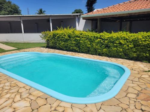 Guaratingueta House | Casa com ampla área de lazer há 10 minutos do Santuário de Aparecida