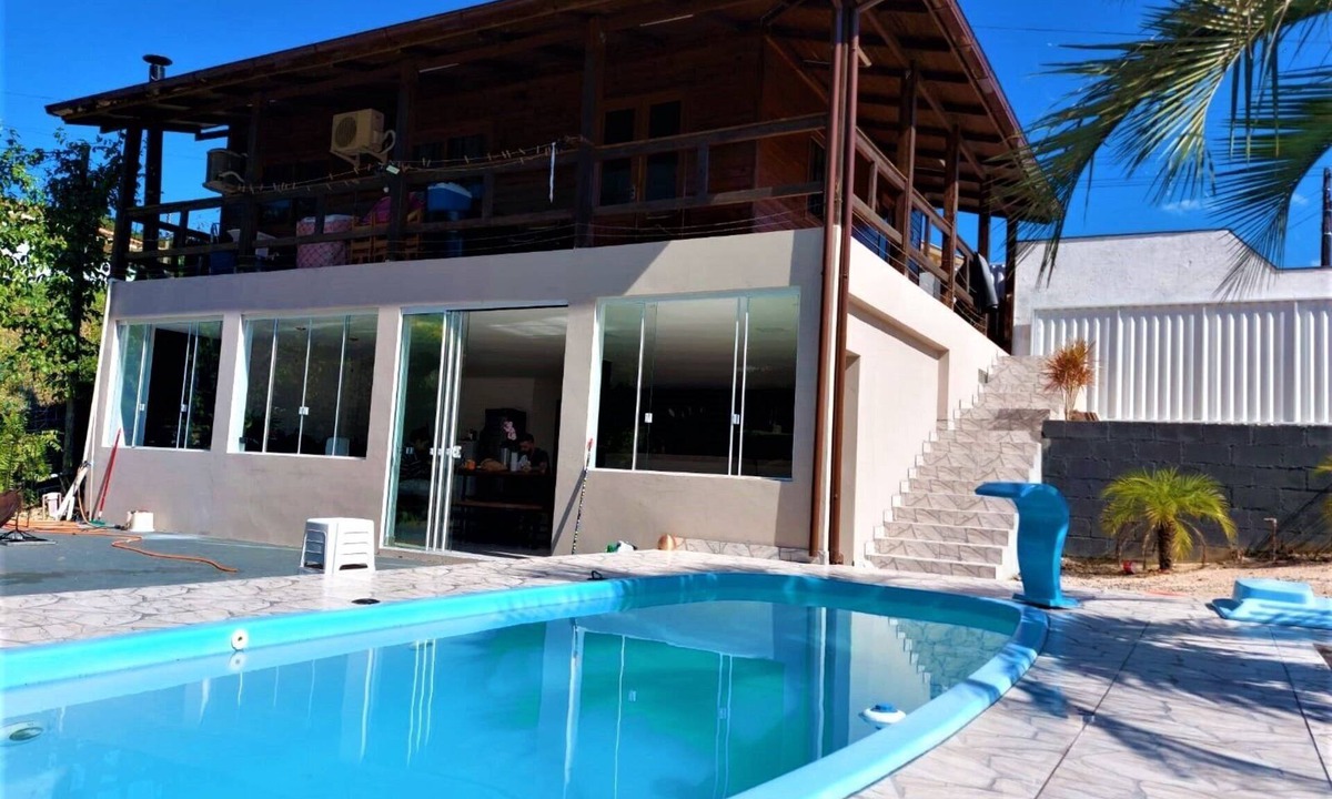 Governador Celso Ramos House | Casa com Piscina em Governador Celso Ramos/SC