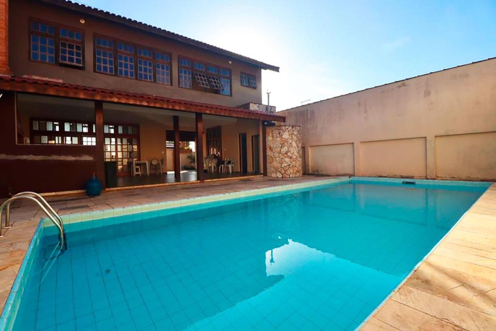 Jardim Imperador House | Casa com lazer a 500 metros da praia em Peruibe