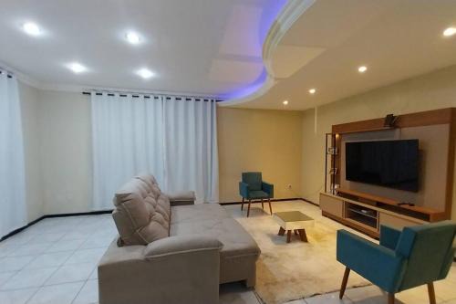 Sao Jose de Ribamar House | CASA com piscina 4 quartos 2km da praia do Aracagy 15 pessoas