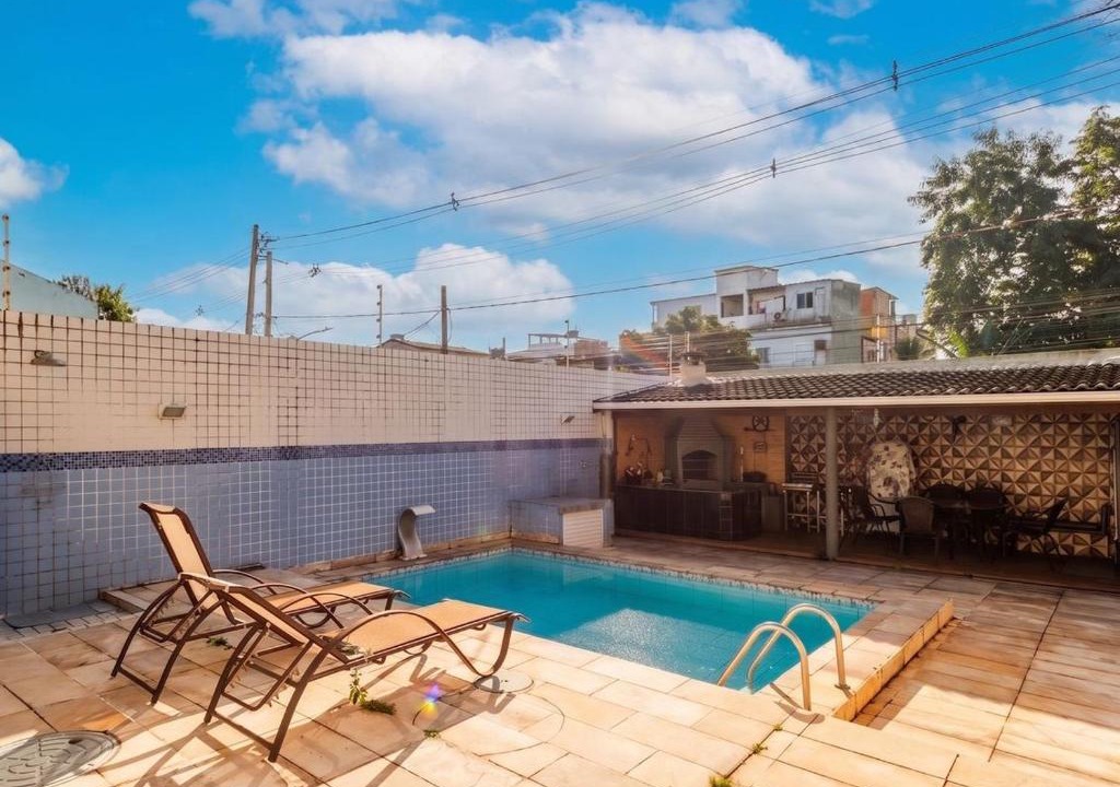 Recreio dos Bandeirantes House | Casa com Piscina em Condominio no Recreio