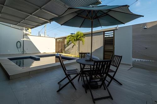 Camboinha House | Casa Completa com Piscina | Até 15 Hóspedes