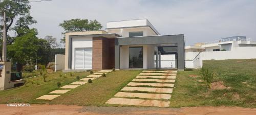 Pardinho House | Casa Condomínio Ninho Verde II
