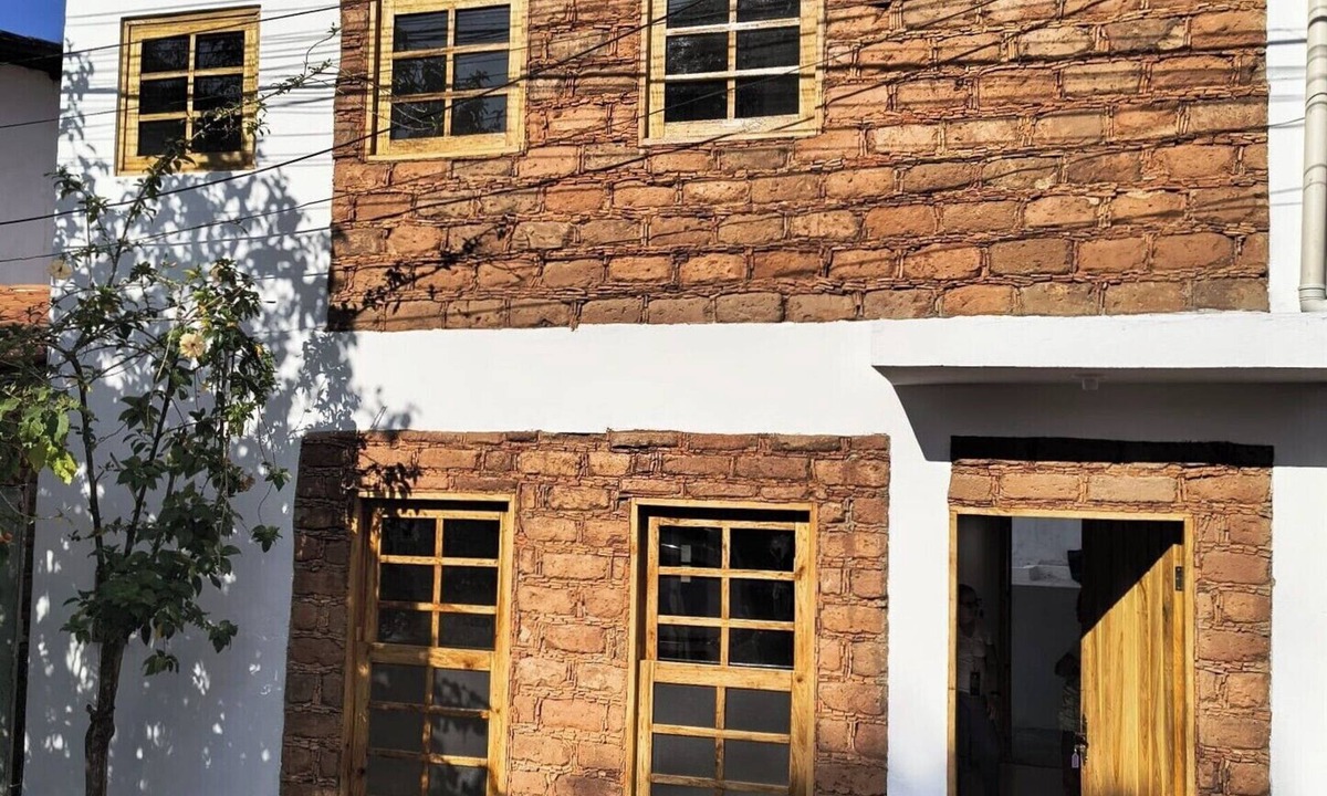 Lencois House | Casa de Adobe