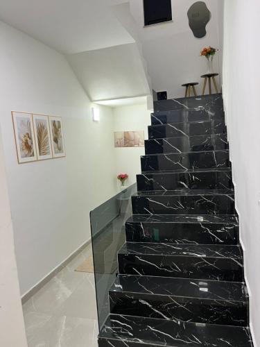 Vargem Pequena House | Casa de alto padrão perto da praia