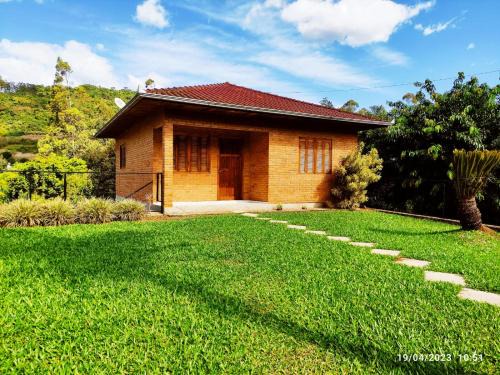 Encantado House | Casa de campo com acesso ao Rio