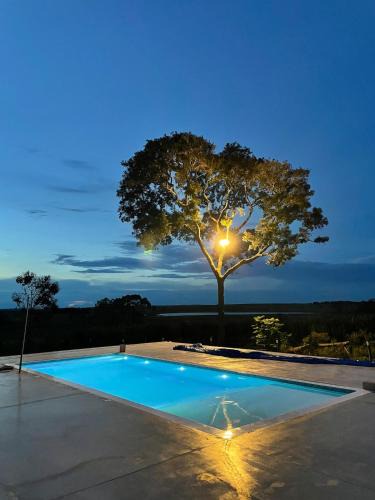 Japaraiba House | Casa de campo exclusiva com piscina, fire pit e vista para lagoa