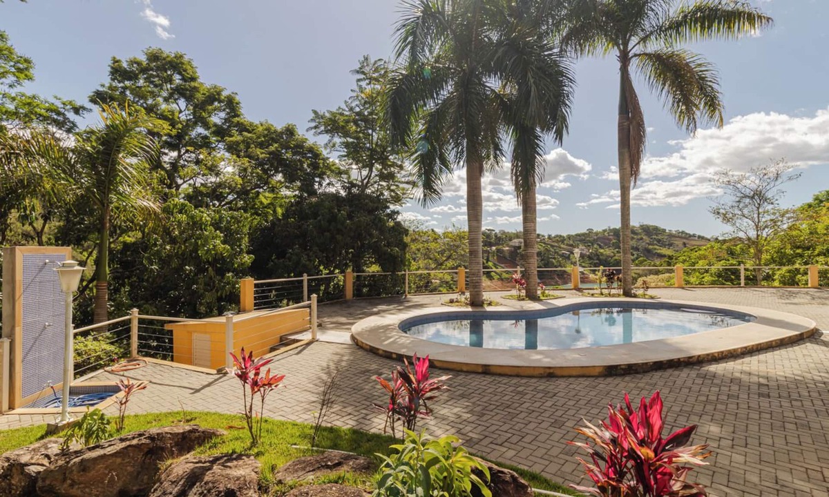 Jacarei House | Casa de Campo na Represa de Igaratá com Piscina