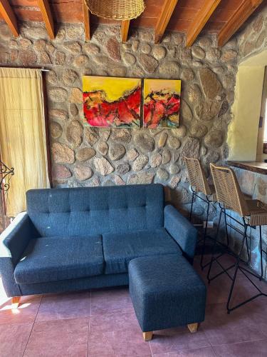 Las Rabonas House | Casa de piedra con jardin y pileta - privada