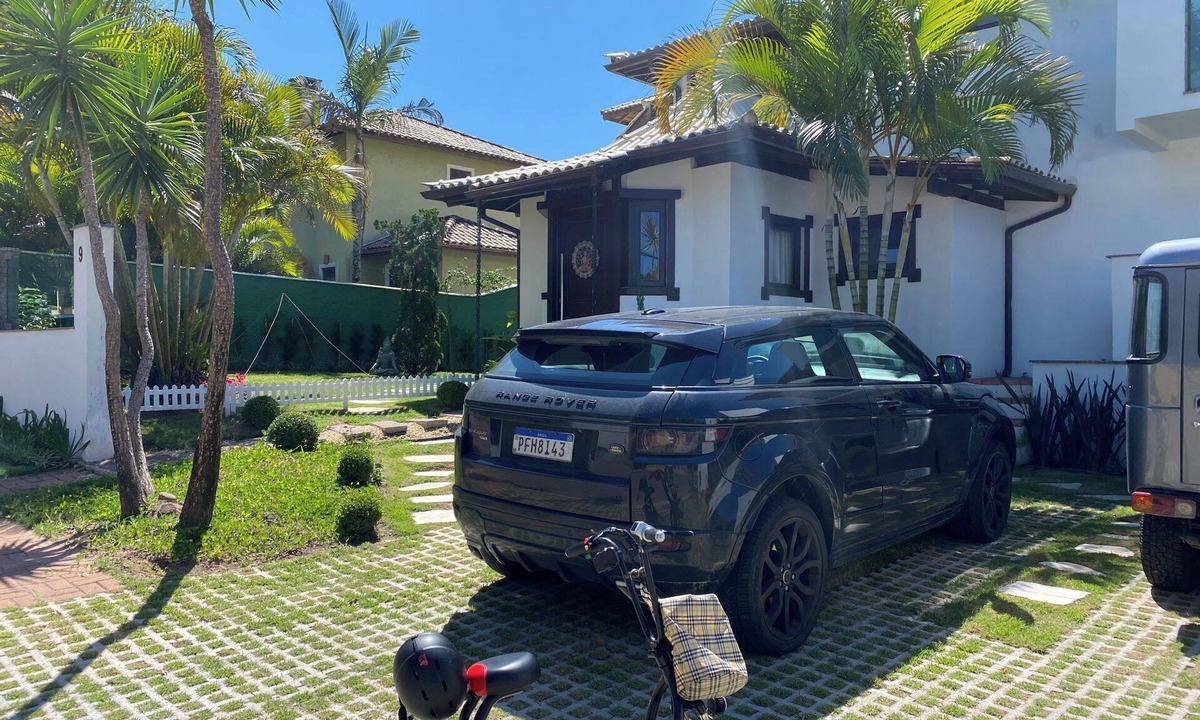 Porto da Lagoa House | Casa de Praia com Trilha Privativa em Condomínio Fechado