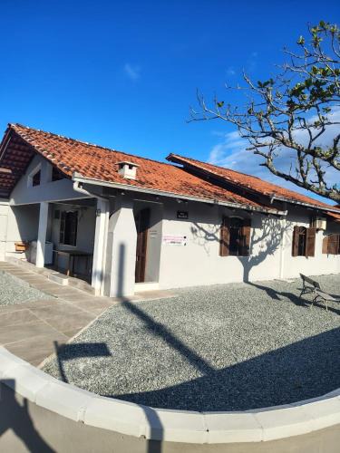 Enseada House | Casa de temporada em São Francisco do Sul para 12 pessoas
