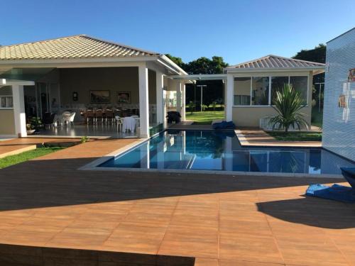 Santo Antonio de Goias House | Casa De Vidro