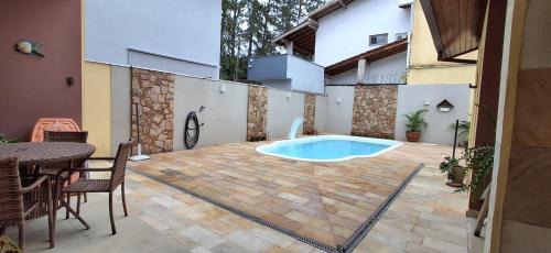 Horto House | Casa em Condomínio com Piscina Privativa em UBATUBA