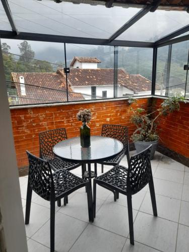 Alto da Serra House | Casa em Petrópolis