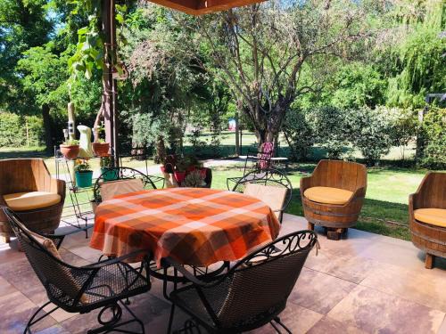 Lujan de Cuyo House | Casa en corazón zona de bodegas