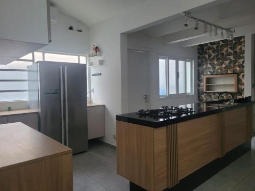 Itacorubi House | Casa espaçosa no coração de Floripa