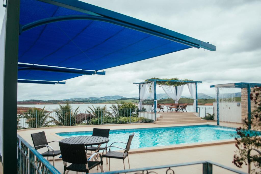 Guape House | Casa Florida do Lago