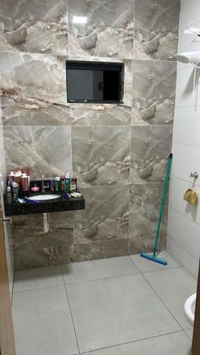 Senador Canedo House | Casa ideal para o moto gp na vila Galvão