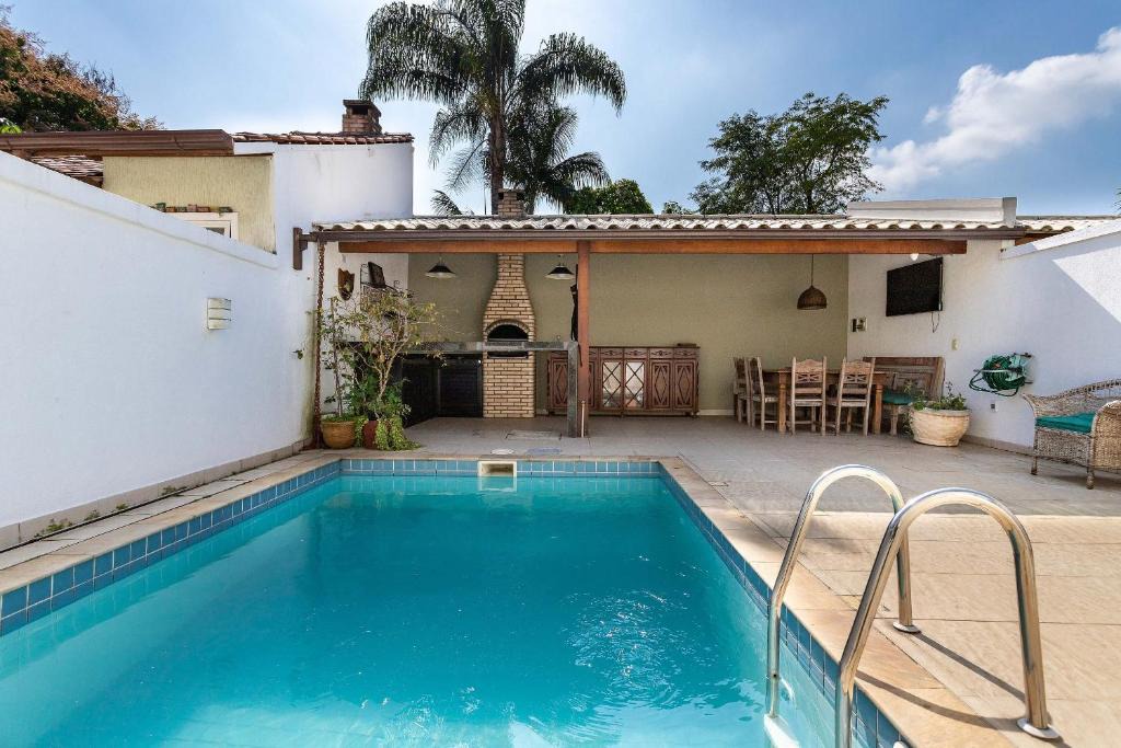 Niteroi House | Casa incrível com 04 suítes - 5 min de Itacoatiara