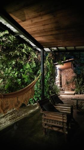Cavalcante House | Casa jardim com ofurô - Chapada dos veadeiros