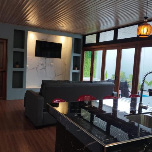 El Tanque House | Casa Luna