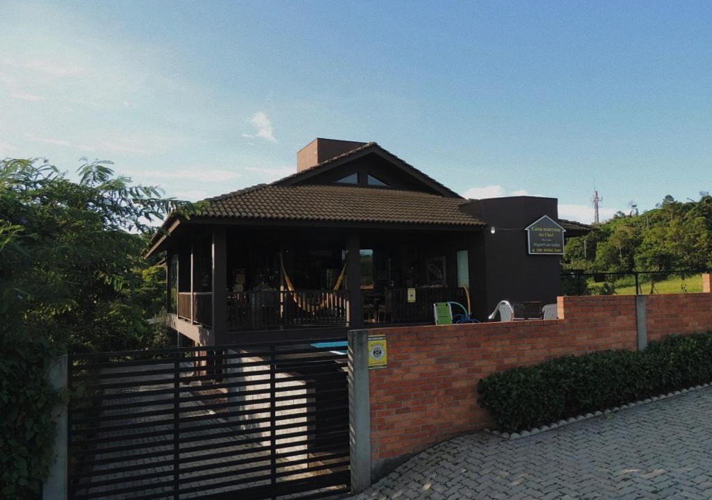 Ararangua House | Casa Marrom do Chef