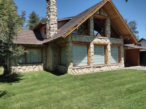 Angostura House | Casa Michay