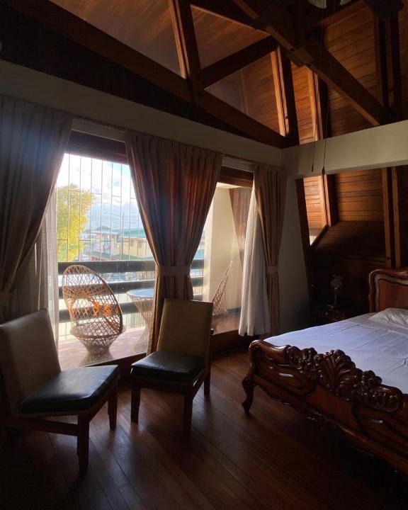 Oriental Bed & Breakfast | Casa Mora B&B