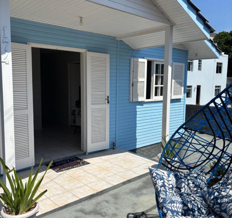 Coloninha House | Casa na Beira Mar Continental
