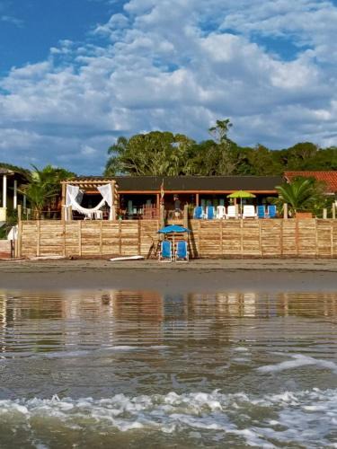 Paranagua House | Casa na Ilha do Mel - Casa Mel Paraíso