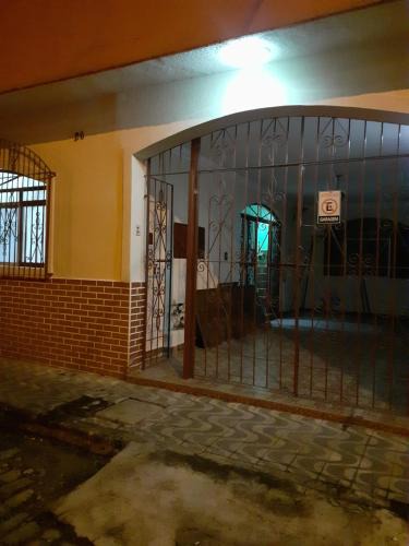Aparecida House | Casa Neia Castro com Piscina e garagem perto da Basilica