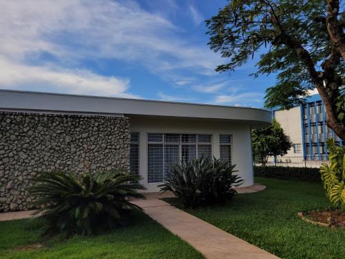 Campo Mourao House | Casa no centro!
