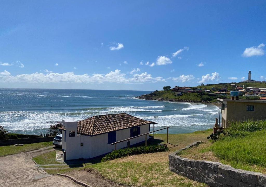 Laguna House | Casa no Farol com acesso exclusivo à Prainha