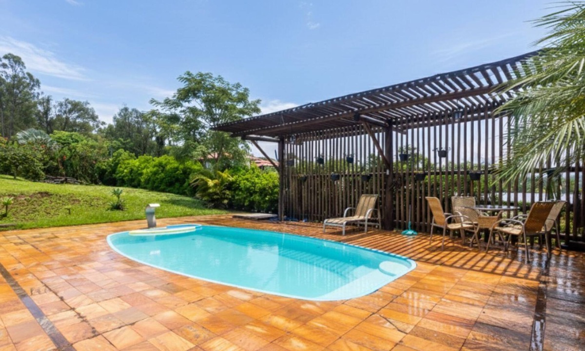 Jaboticatubas House | Casa perto da Serra do Cipó com piscina e sinuca