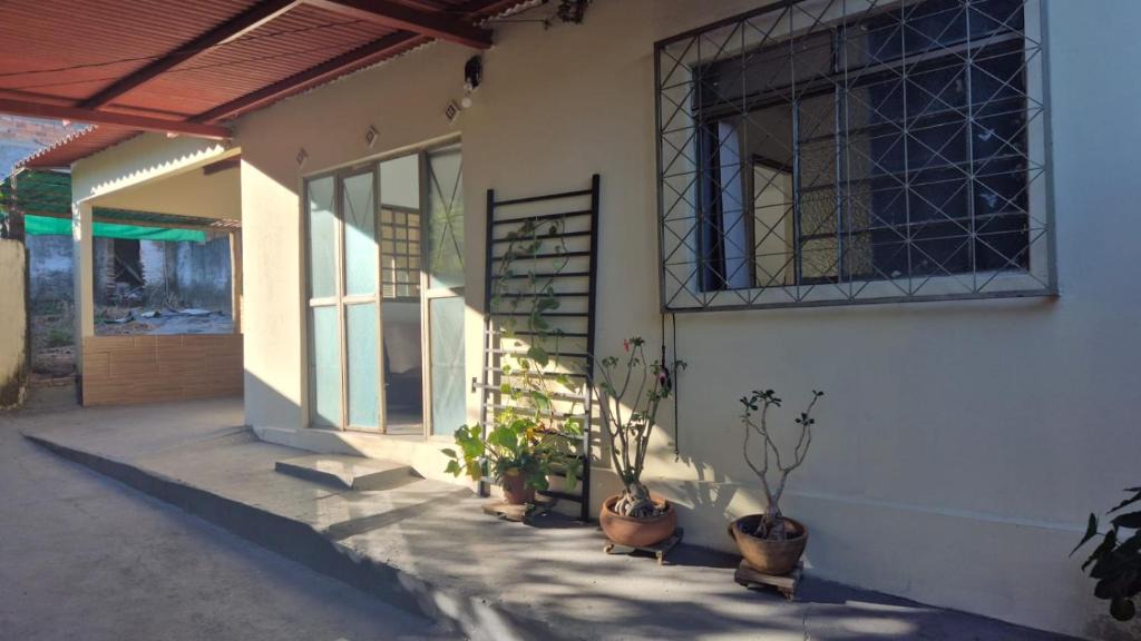 Barra do Garcas House | Casa Pitanga Quarto