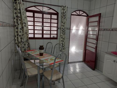 Canas House | Casa Próximo Canção Nova