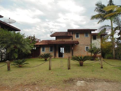 Lagoinha House | Casa rústica e charmosa em condomínio - Lagoinha