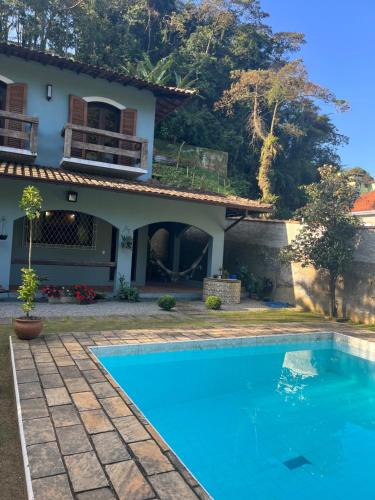 Quitandinha House | Casa Recanto Aurora