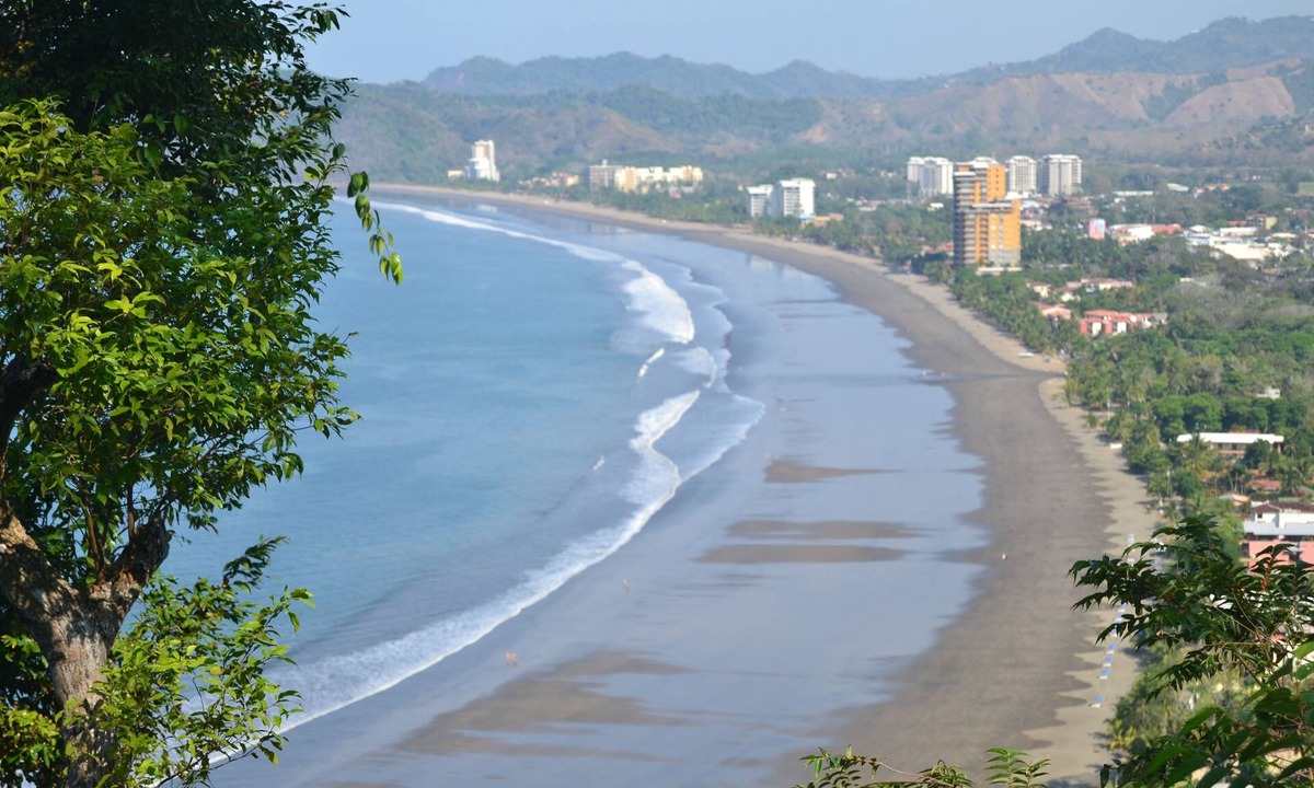 Jaco Condo | Casa Suenos: Iconic 4BR Home with Private Pool by RedAwning