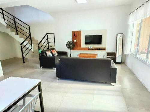 Daniela Apartment | Casa Sunny A da Praia Daniela cerca de 60m à praia