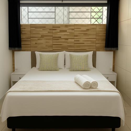 Vila Yolanda House | Casa Térrea 3 quartos no Centro