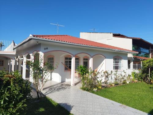 Barra da Lagoa House | Casa tranquila com Churrasqueira - Barra da Lagoa