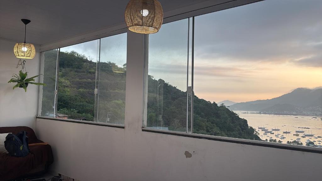 Japuiba House | Casa vista mar em angra