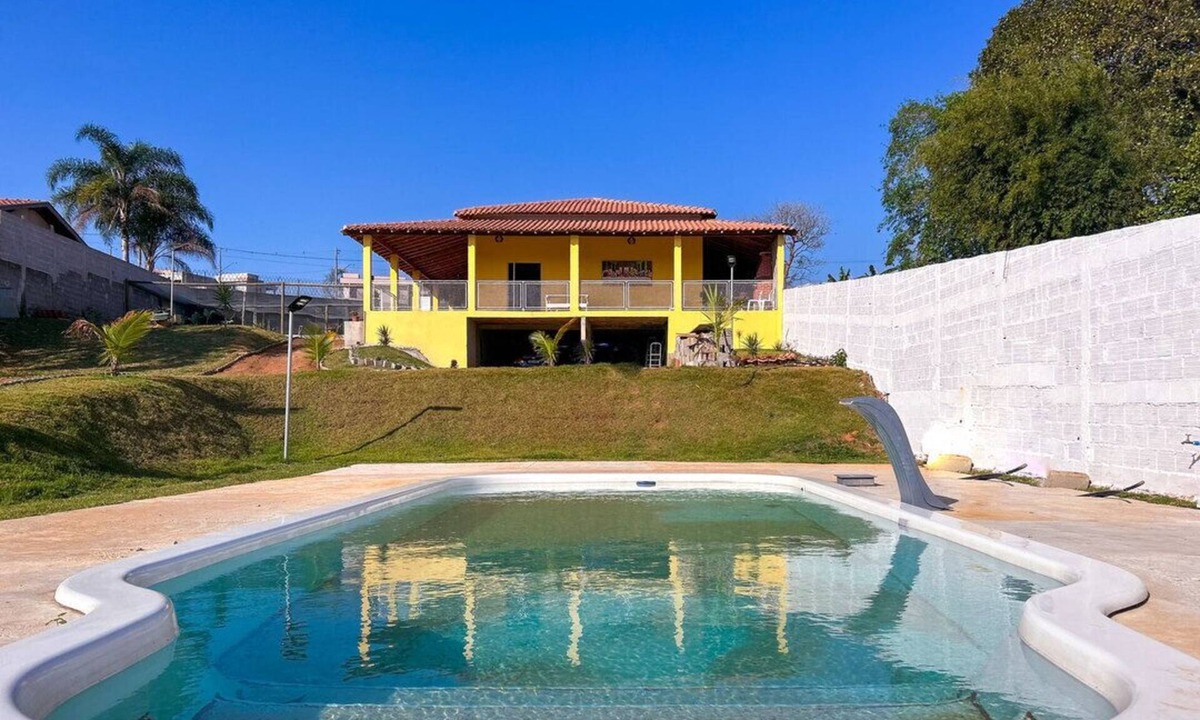 Caixa d'Agua House | Chácara com piscina, churrasq e WiFi em Taubaté/SP