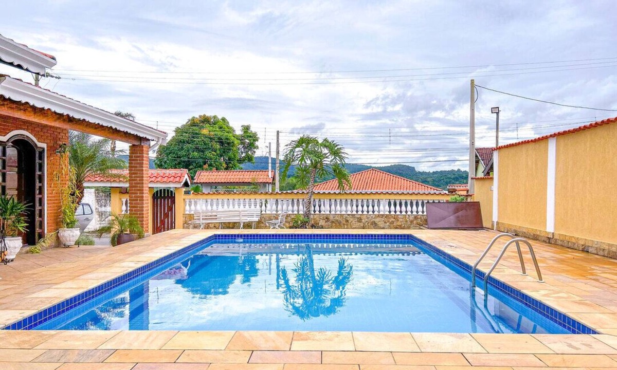Jardim Colonial House | Chácara elegante com piscina e lazer em Atibaia/SP